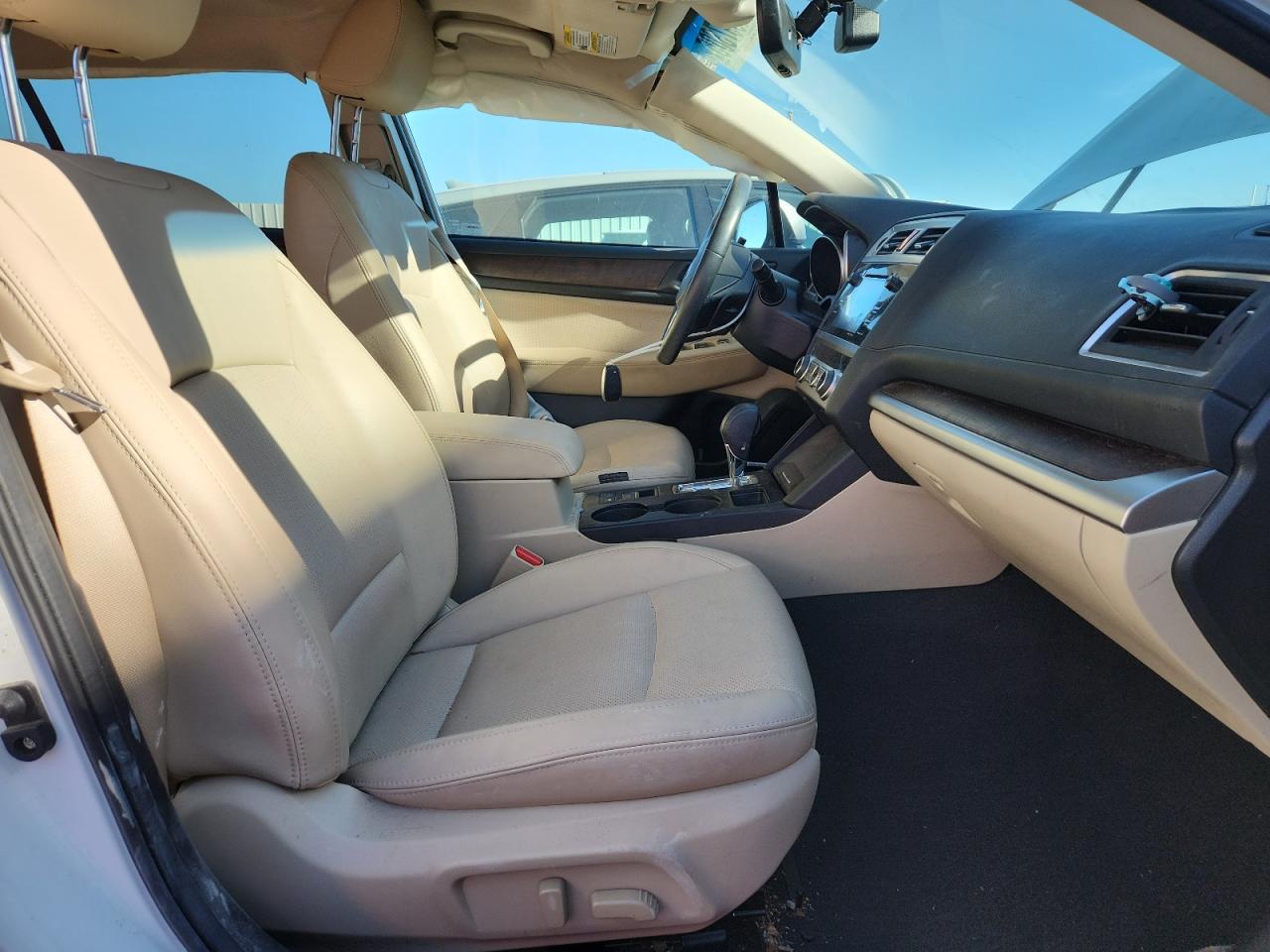 2017 Subaru Outback 3.6R Limited VIN: 4S4BSENC8H3438855 Lot: 91597305