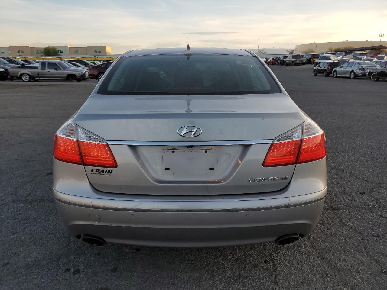 2009 Hyundai Genesis 4.6L VIN: KMHGC46F19U055115 Lot: 90932155