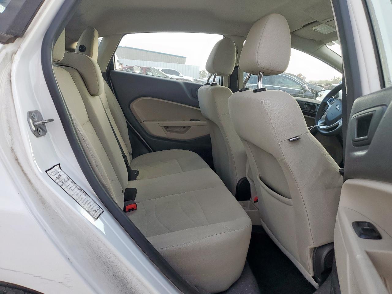 2018 Ford Fiesta Se VIN: 3FADP4EJ7JM107251 Lot: 92403585