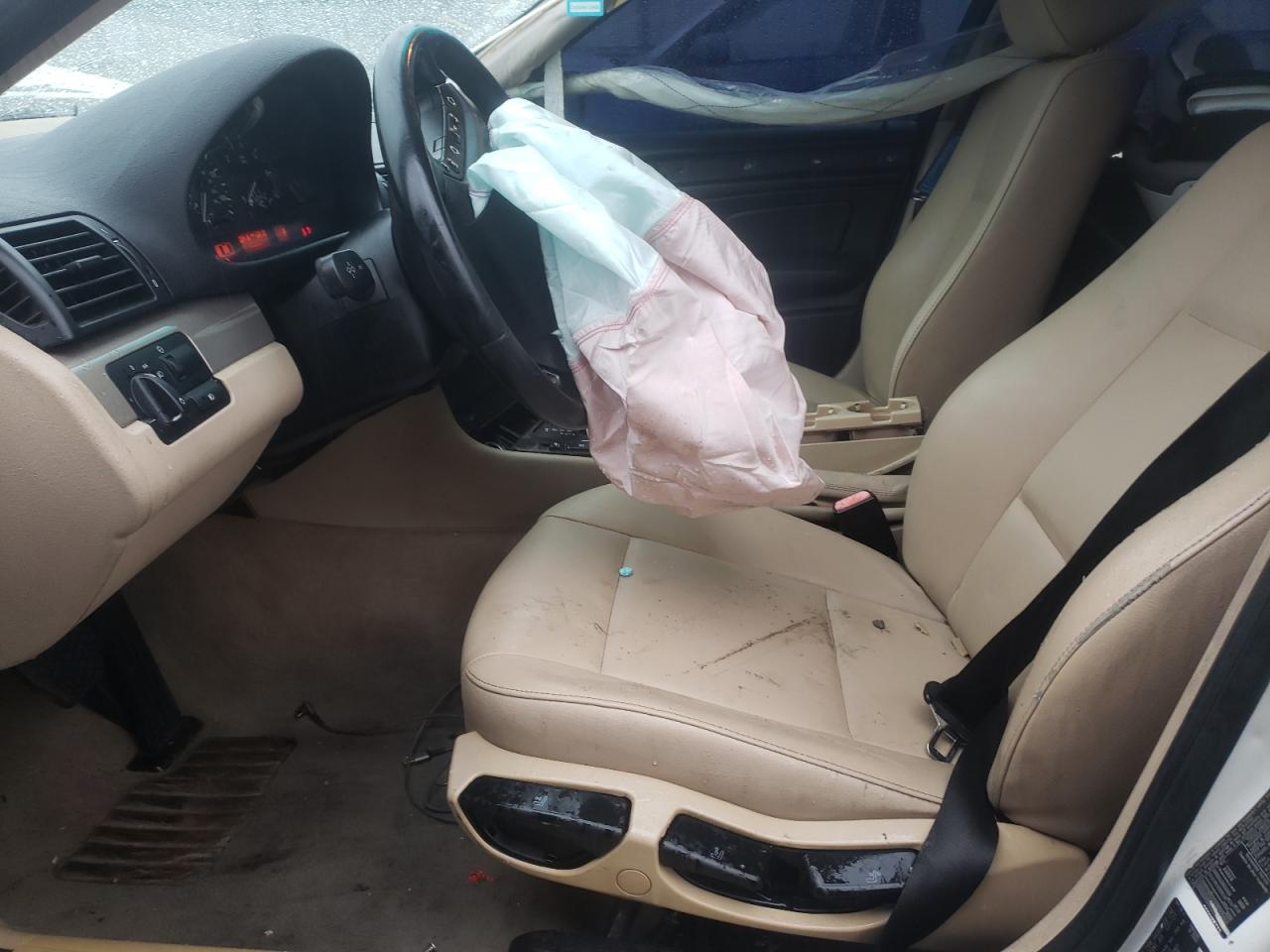 2001 BMW 325 I VIN: U95446 Lot: 93374245