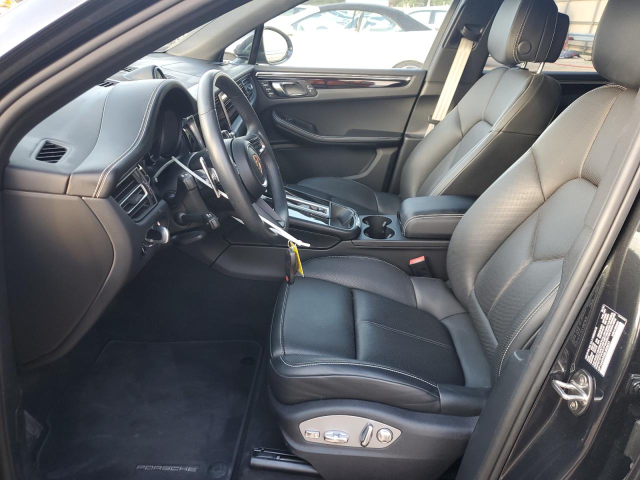 2025 Porsche Macan Base VIN: WP1AA2A54SLB00531 Lot: 92824225