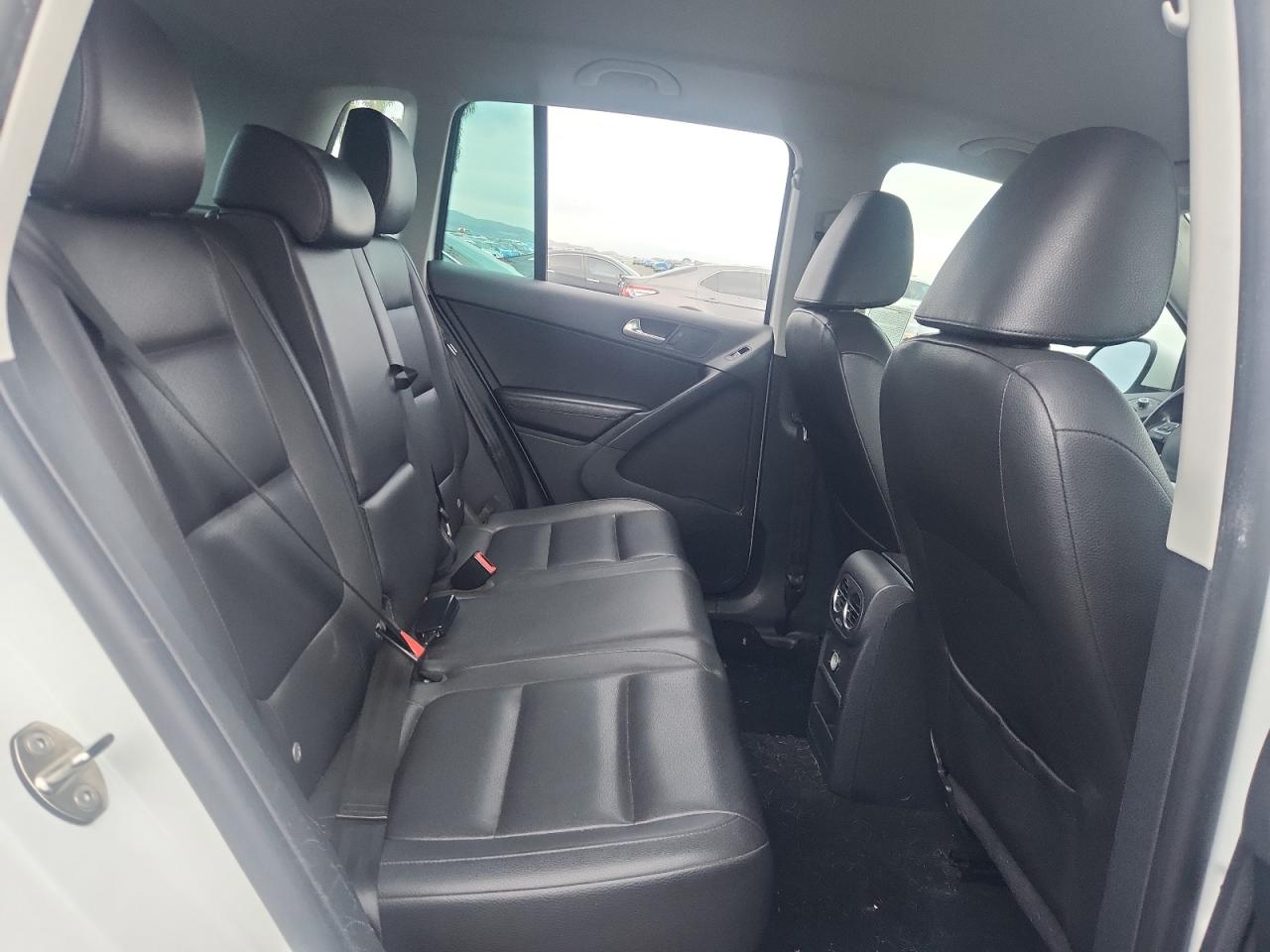 2014 Volkswagen Tiguan S VIN: WVGAV3AX8EW559704 Lot: 91932475