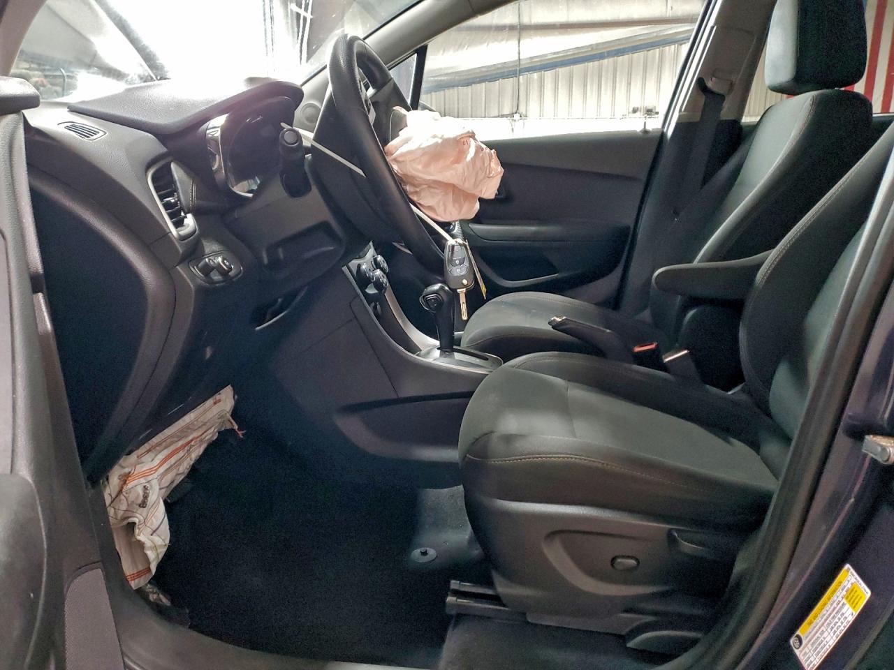 2019 Chevrolet Trax Ls VIN: 3GNCJNSB2KL278949 Lot: 93450045