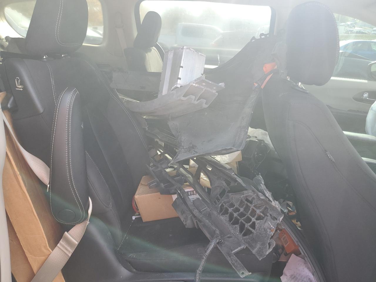 2020 Chrysler Voyager Lx VIN: 2C4RC1CGXLR105426 Lot: 91000615