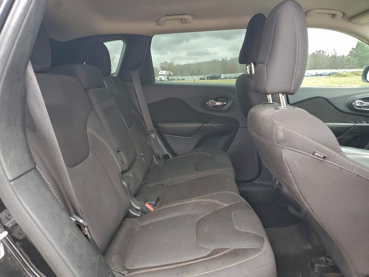 2015 Jeep Cherokee Latitude VIN: 1C4PJMCB4FW793907 Lot: 93752025