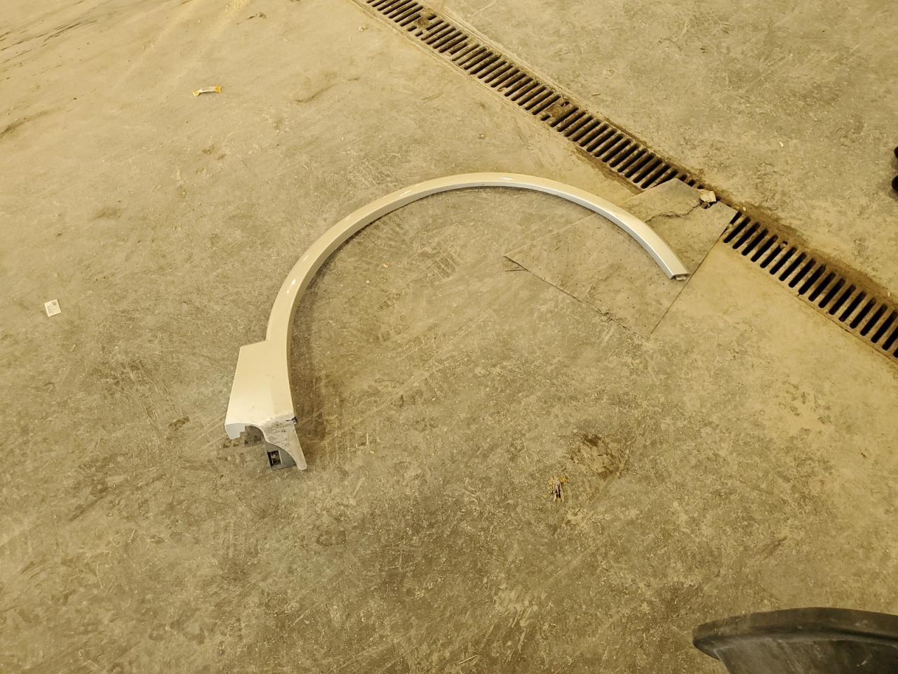 2018 Buick Envision Essence VIN: LRBFX1SA7JD083971 Lot: 90714705