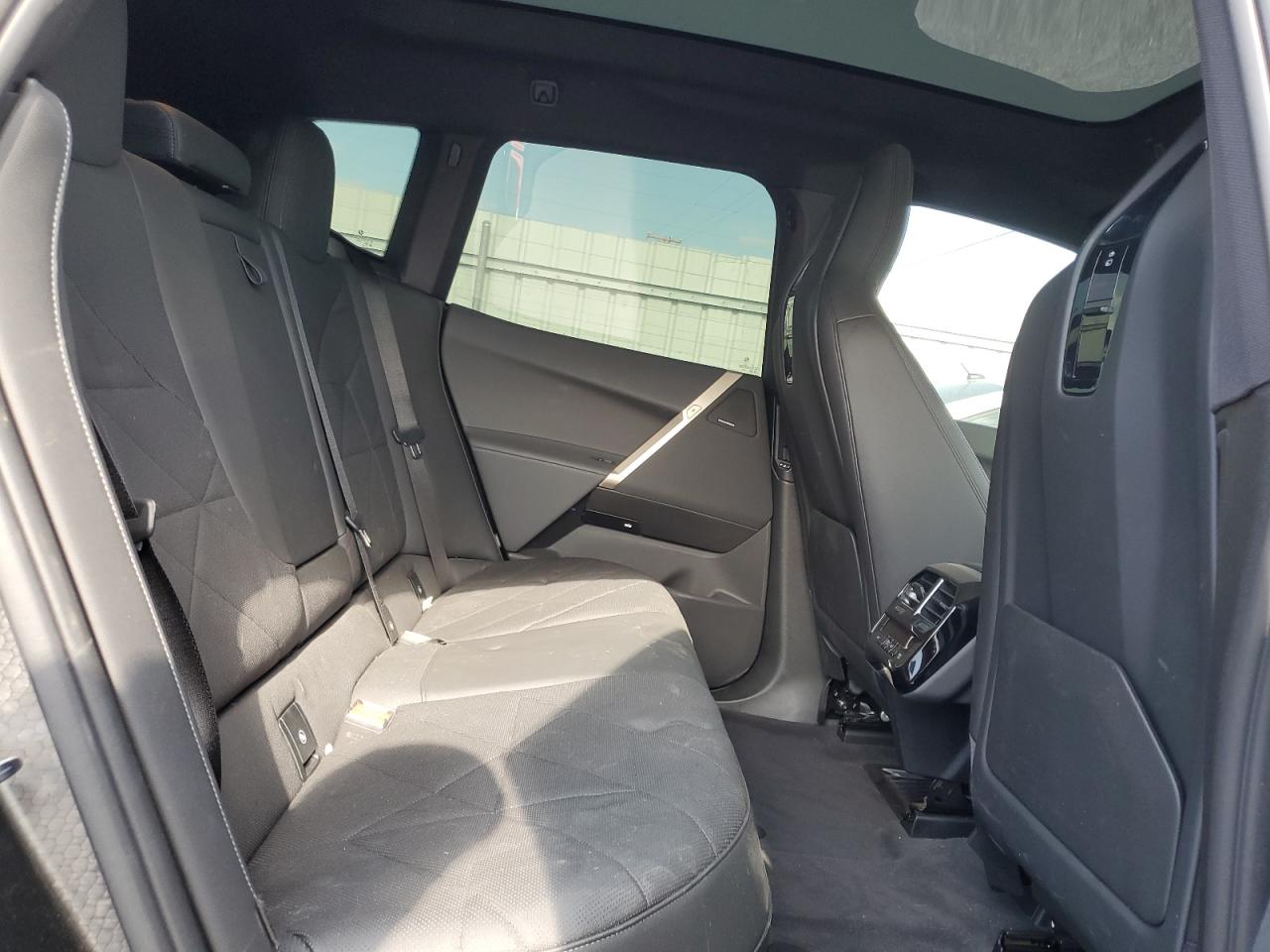 2024 BMW Ix xDrive50 VIN: WB523CF01RCN47875 Lot: 92165135