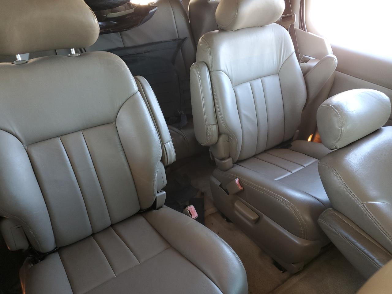 2002 Toyota Sienna Le VIN: 4T3ZF13C82U455825 Lot: 91417265