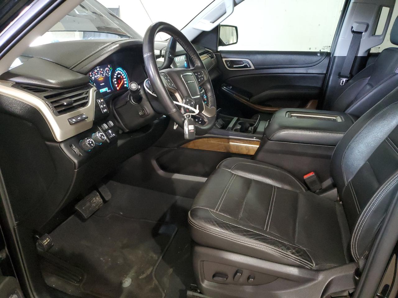 2019 GMC Yukon Denali VIN: 1GKS2CKJ8KR332720 Lot: 92170965