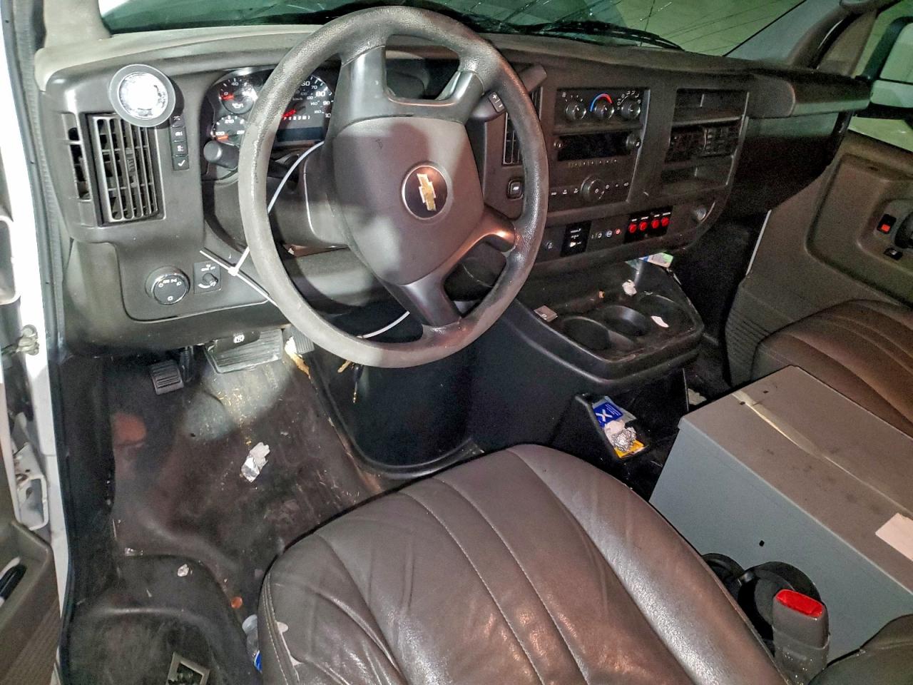 2014 Chevrolet Express G2 VIN: 914120 Lot: 95017005