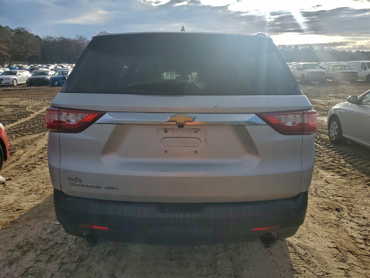 2020 Chevrolet Traverse Ls VIN: 1GNEVFKWXLJ217489 Lot: 92809125