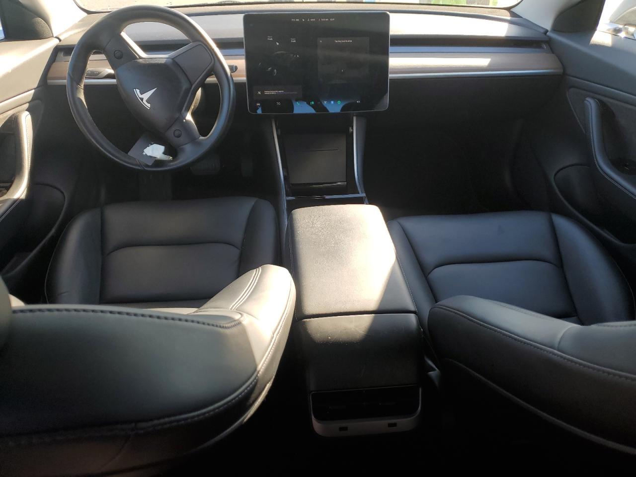 2018 Tesla Model 3 VIN: 5YJ3E1EB2JF070620 Lot: 92809315