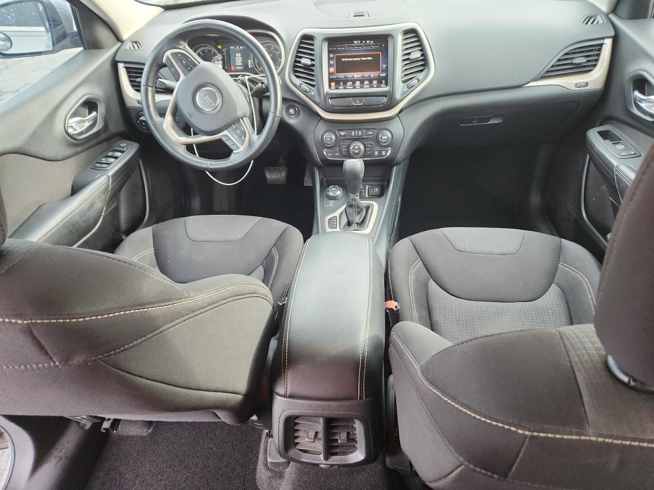 2015 Jeep Cherokee Latitude VIN: 1C4PJMCS9FW709421 Lot: 91916975