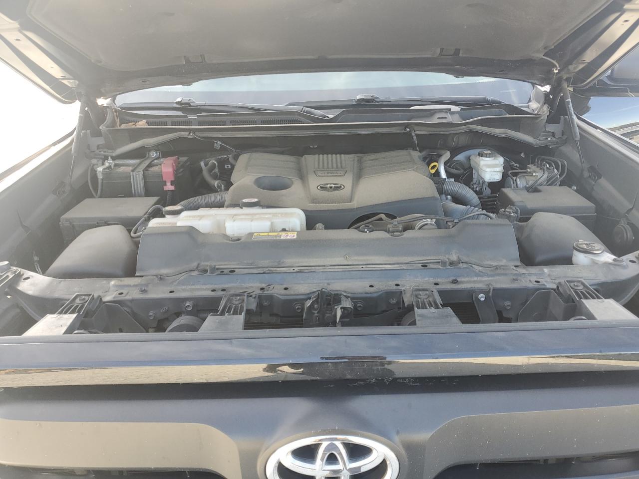 2022 Toyota Tundra Crewmax Sr VIN: 5TFLA5DB8NX048105 Lot: 93012625