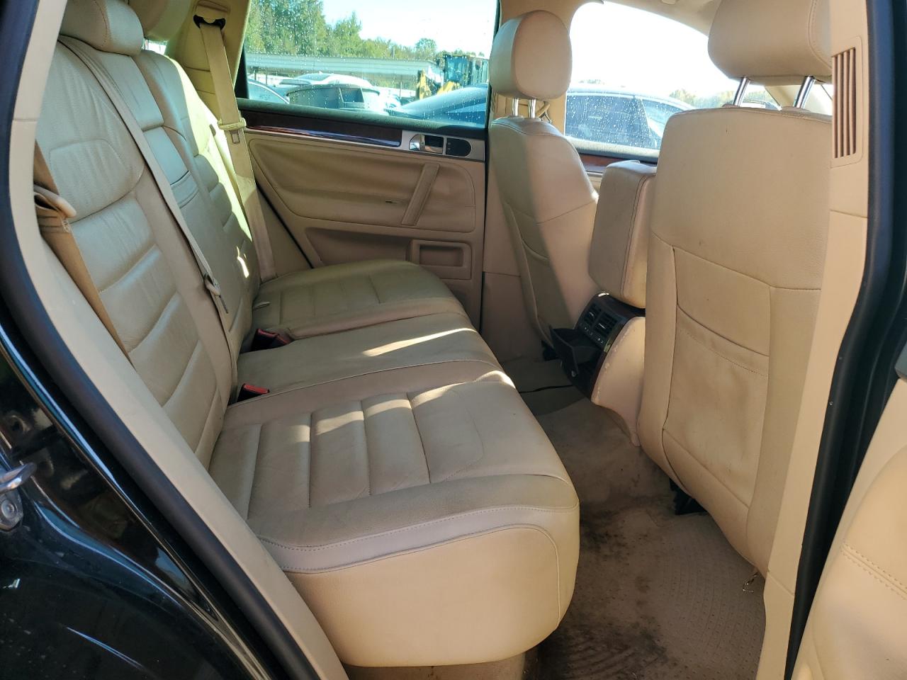 2010 Volkswagen Touareg V6 VIN: WVGBF7A98AD003991 Lot: 91453675