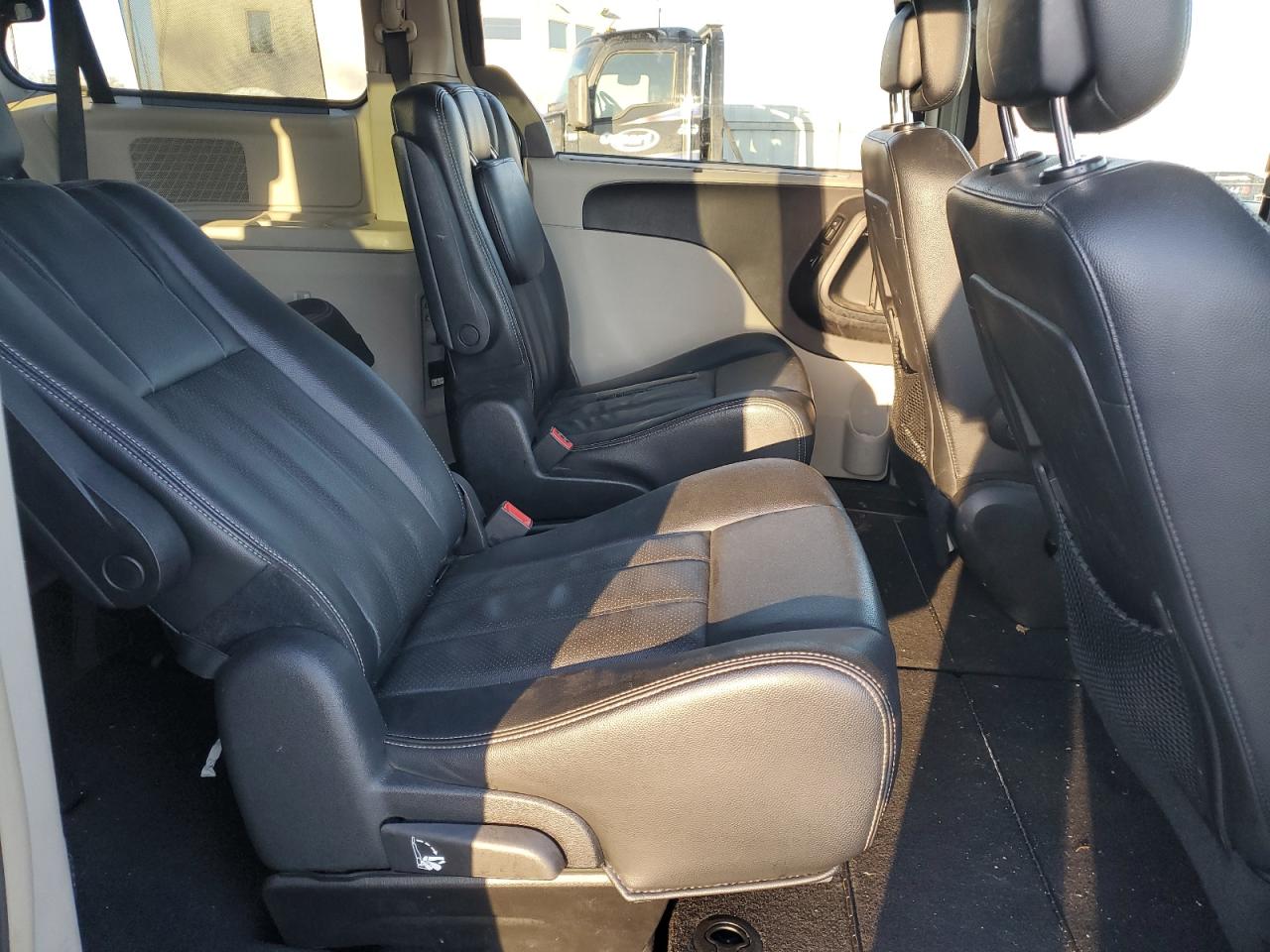 2012 Chrysler Town & Country Touring L VIN: 2C4RC1CG0CR226613 Lot: 93121655