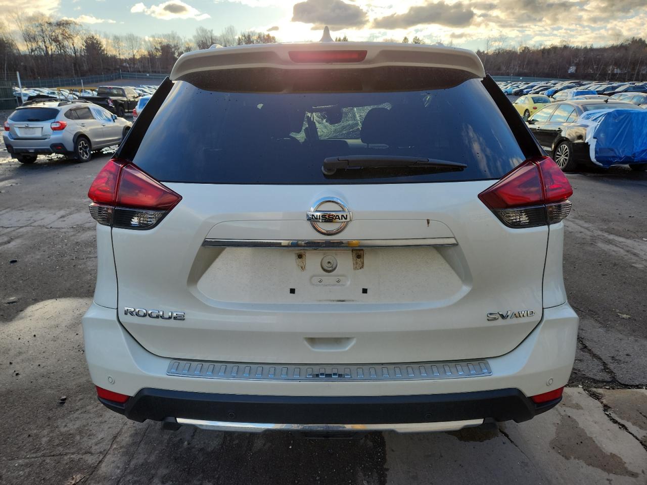 2019 Nissan Rogue S VIN: 5N1AT2MV8KC770702 Lot: 92372185