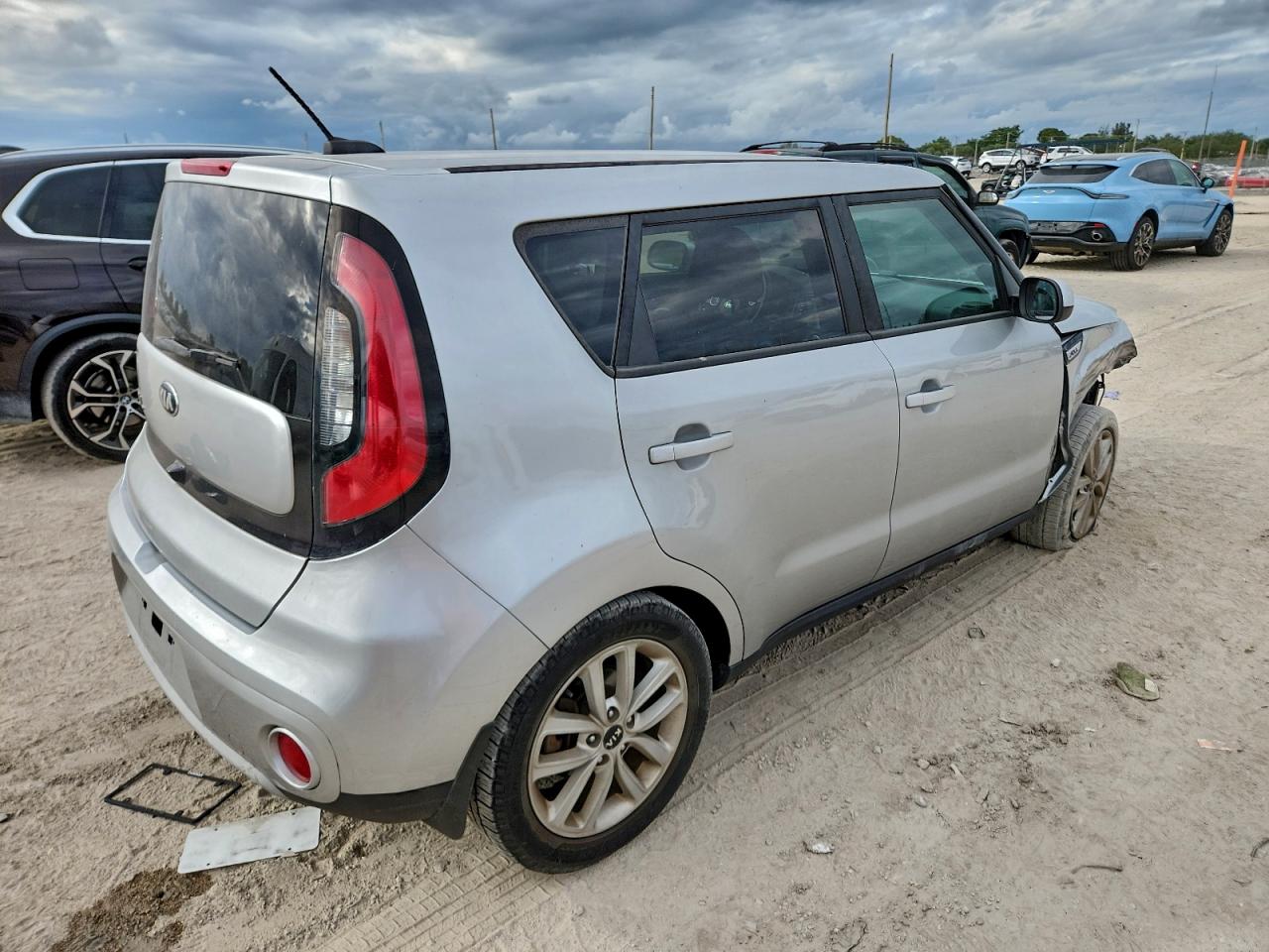 2019 Kia Soul + VIN: KNDJP3A5XK7676218 Lot: 94716895