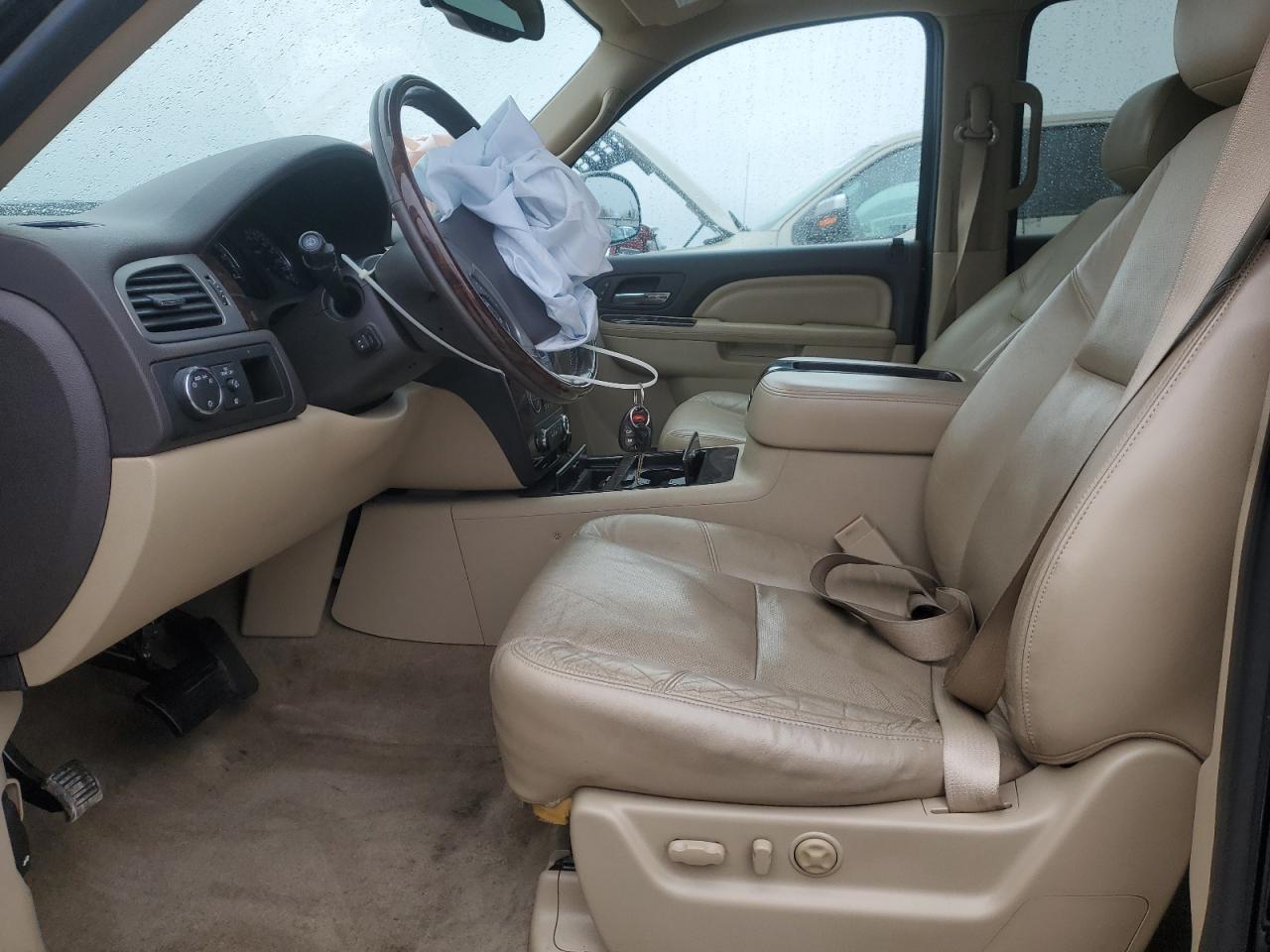 2011 GMC Yukon Xl Denali VIN: 1GKS2MEF7BR237708 Lot: 91940255