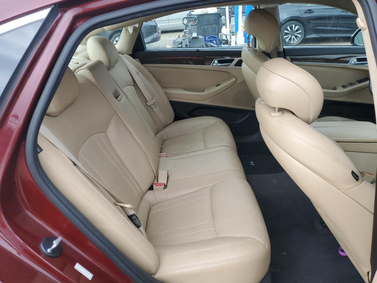 2015 Hyundai Genesis 3.8L VIN: KMHGN4JE7FU099561 Lot: 89687325