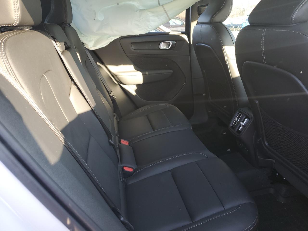 2025 Volvo Xc40 Plus VIN: YV4L12UC2S2488009 Lot: 93504435