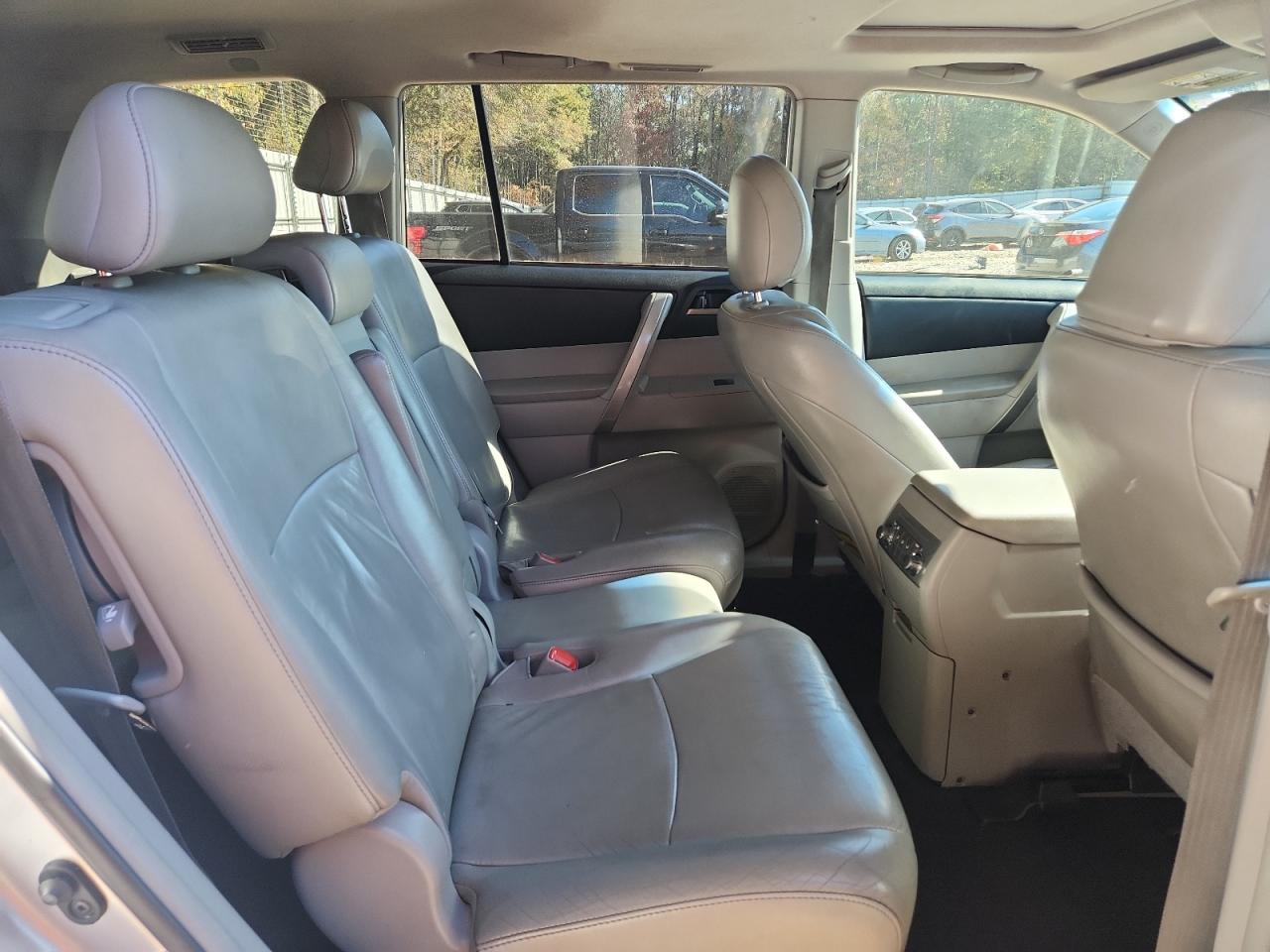 2013 Toyota Highlander Base VIN: 5TDZK3EH2DS093740 Lot: 91941495