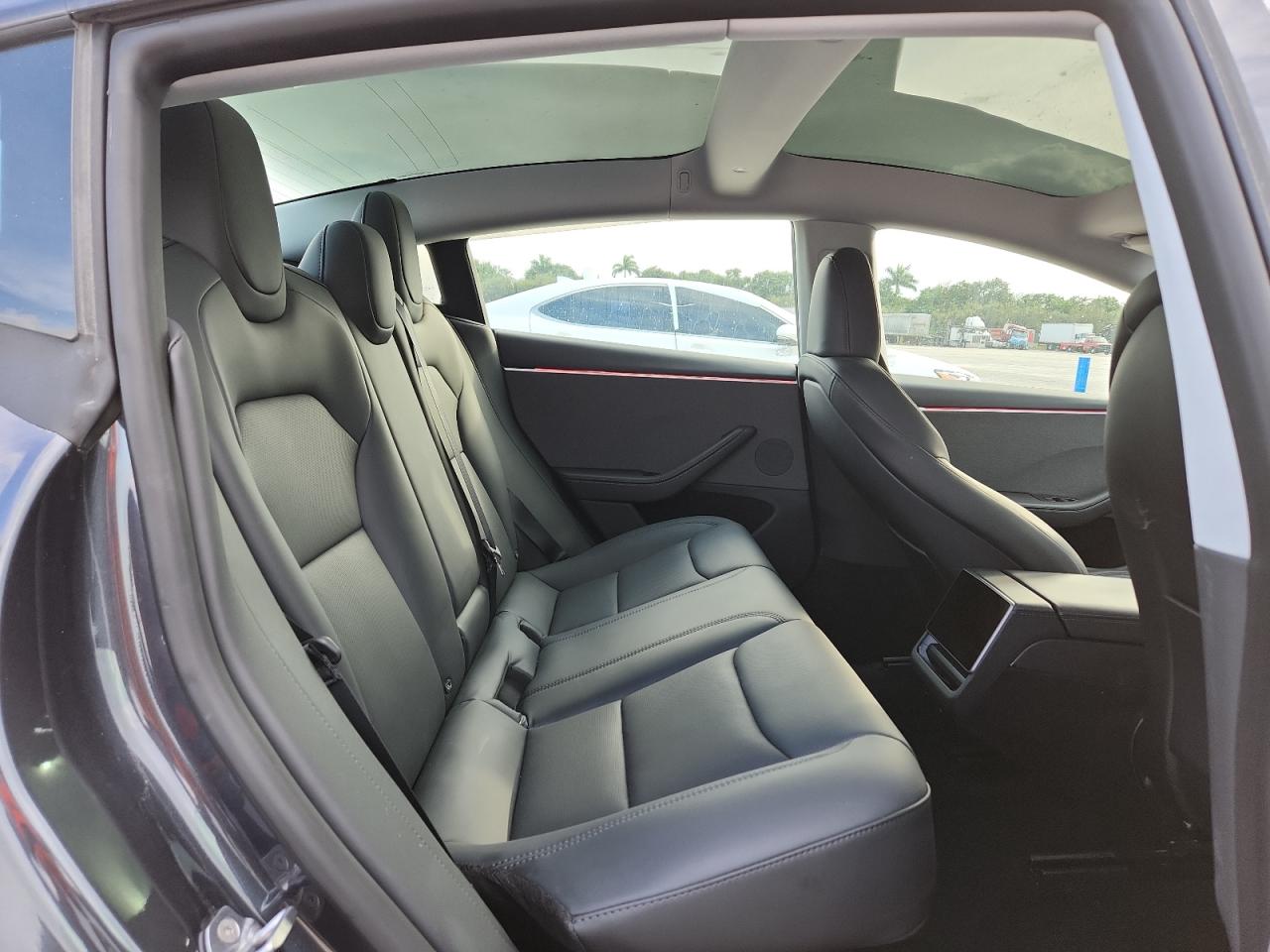 2025 Tesla Model 3 VIN: 5YJ3E1EA9SF972013 Lot: 91123275