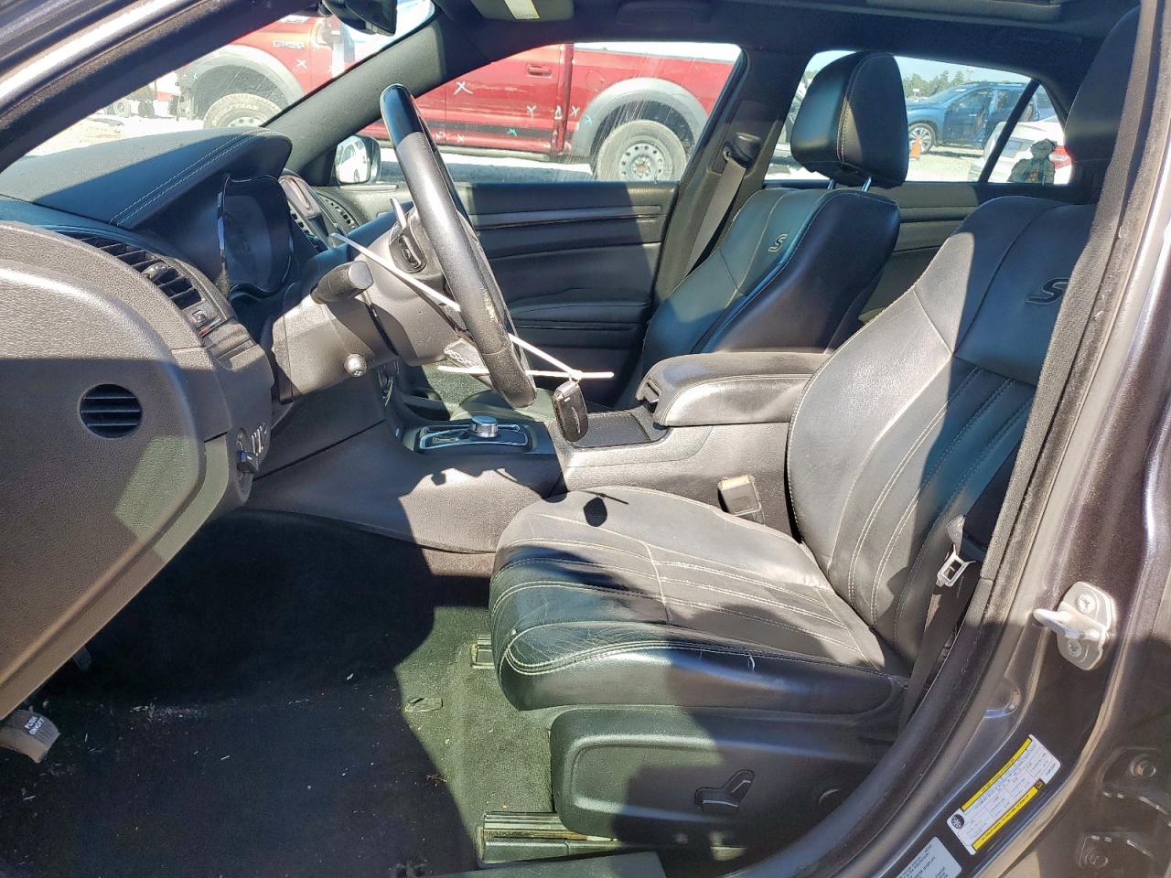 2015 Chrysler 300 S VIN: 2C3CCABG5FH842099 Lot: 92404605