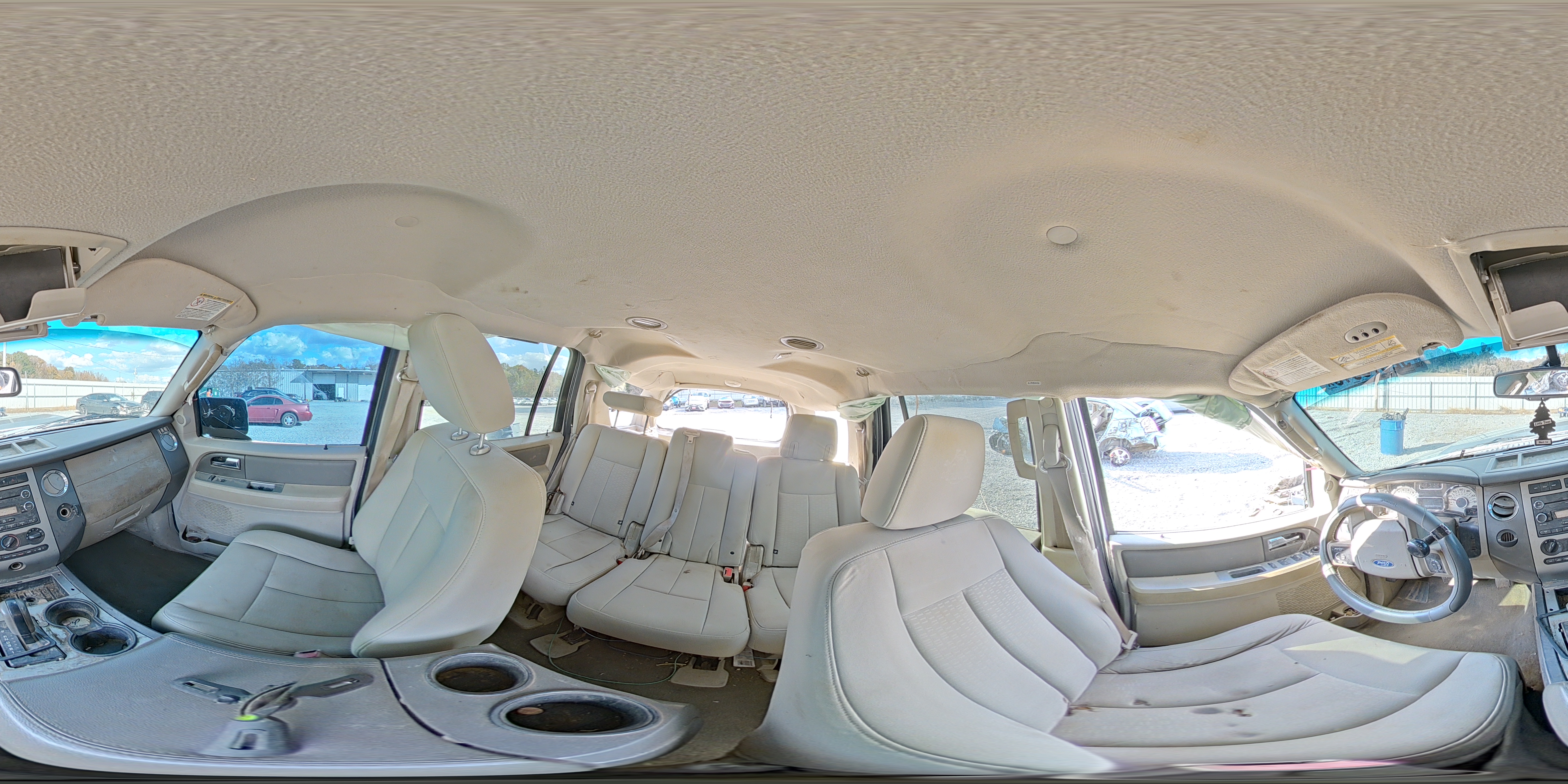 2010 Ford Expedition Xlt VIN: 1FMJU1F58AEA94260 Lot: 92676915