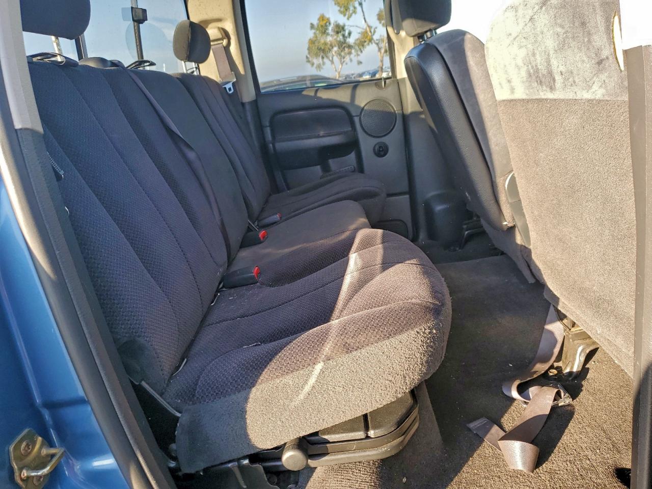 2004 Dodge Ram 1500 St VIN: 1D7HA18D14J193424 Lot: 94159495