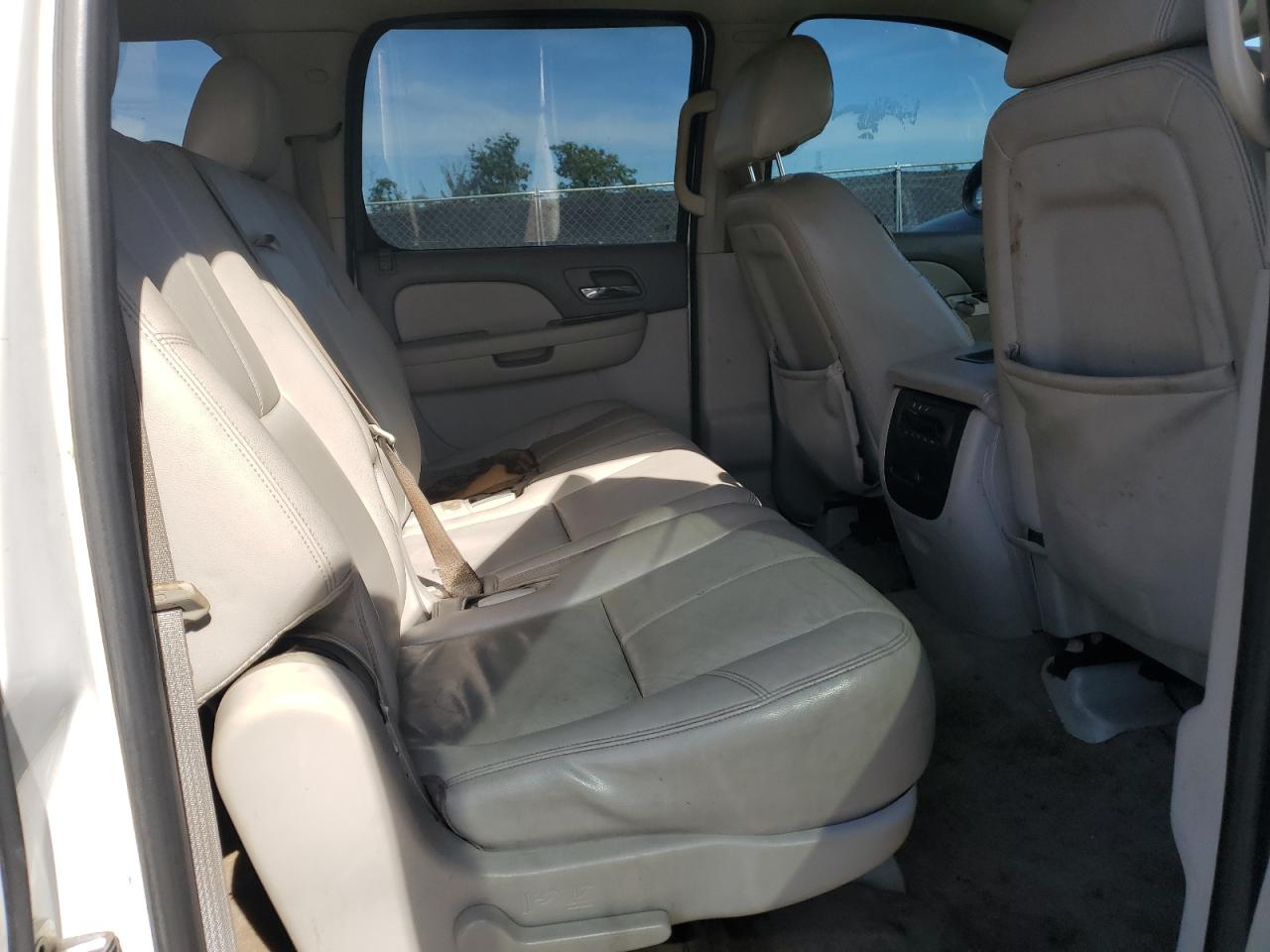 2014 Chevrolet Suburban C1500 Lt VIN: 1GNSCJE0XER122230 Lot: 92057435