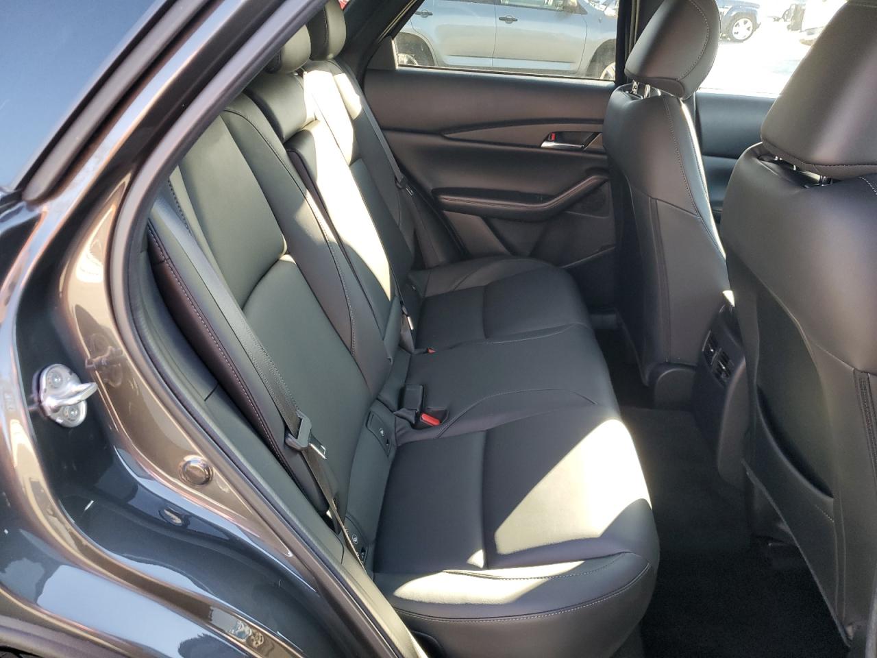 2024 Mazda Cx-30 Preferred VIN: 3MVDMBCM4RM621301 Lot: 93155755