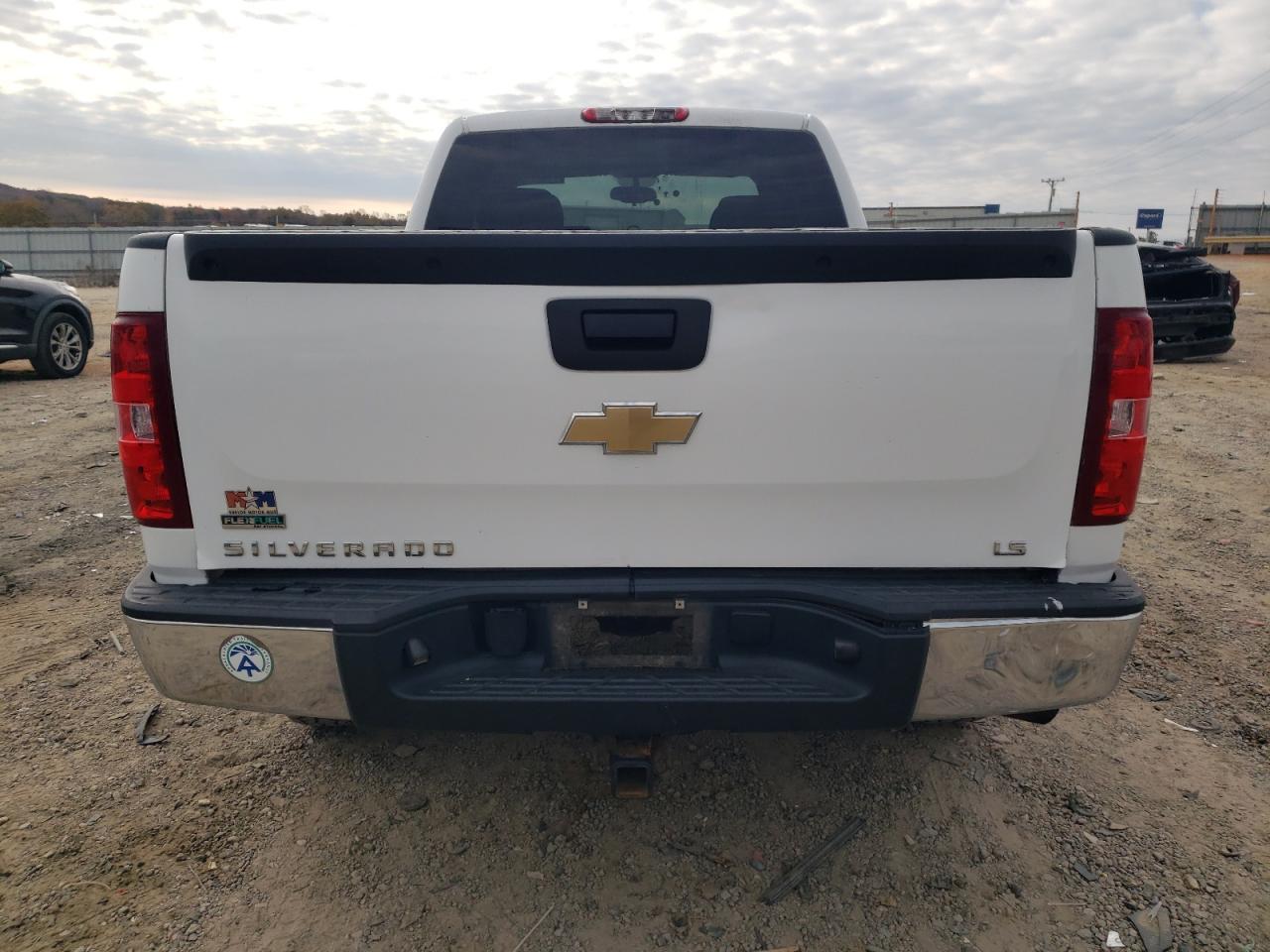 2011 Chevrolet Silverado K1500 Ls VIN: 1GCRKREA3BZ304428 Lot: 91483105