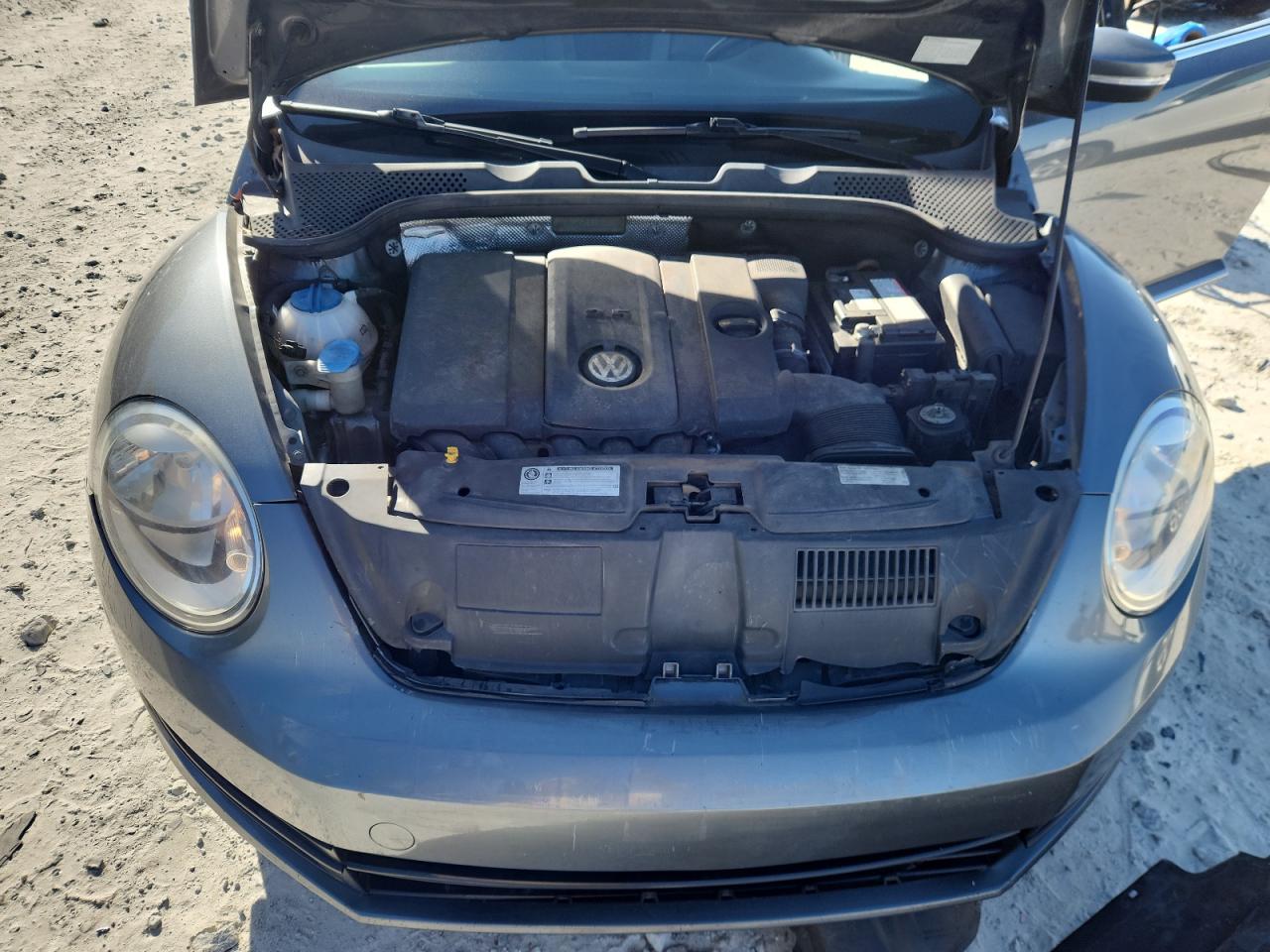 2014 Volkswagen Beetle VIN: 3VW5P7AT4EM801700 Lot: 92323335