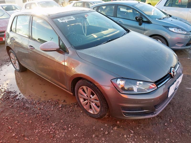 2013 VOLKSWAGEN GOLF SE