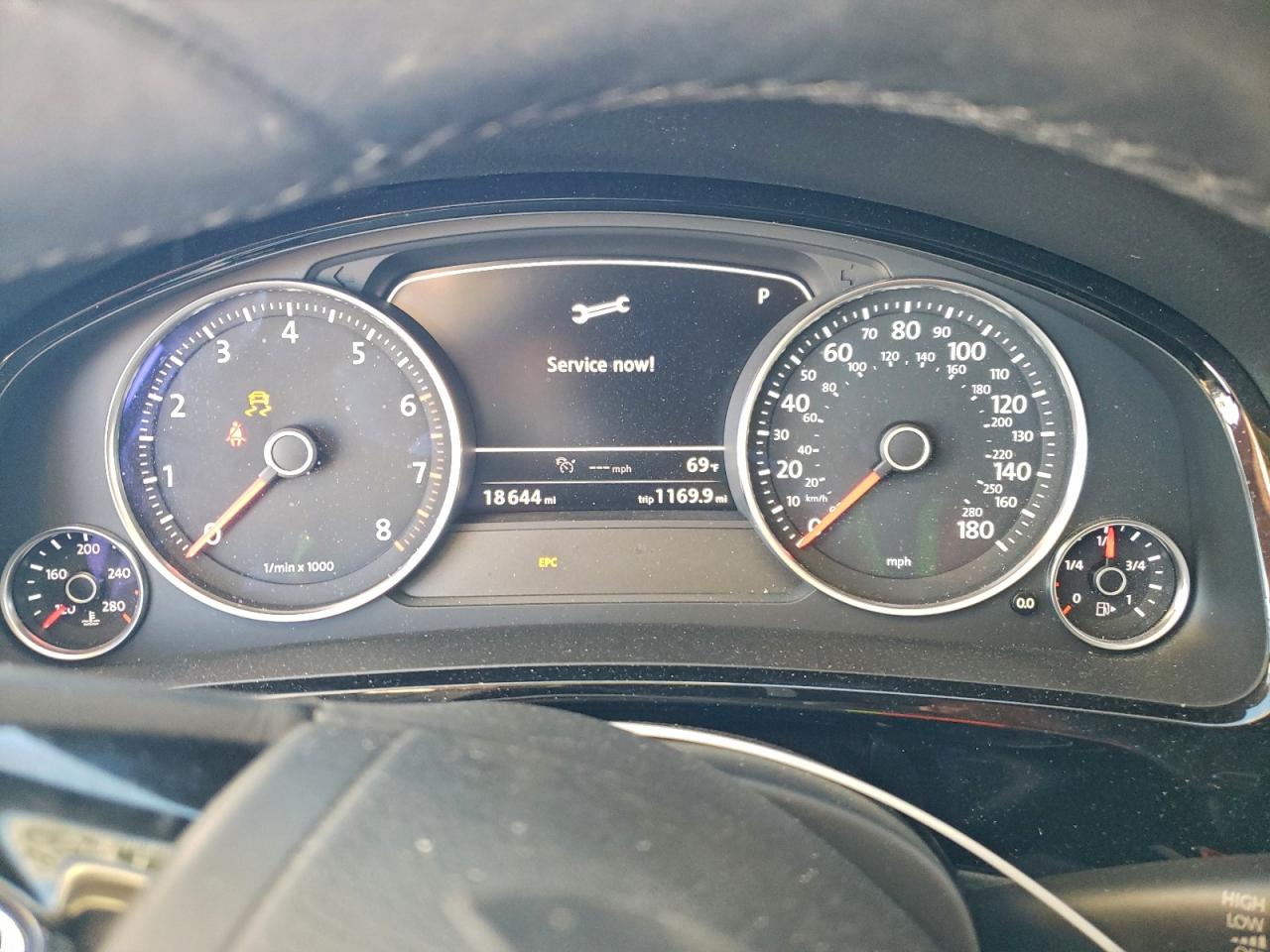 2017 Volkswagen Touareg Sport VIN: WVGEF7BP3HD001683 Lot: 93839785