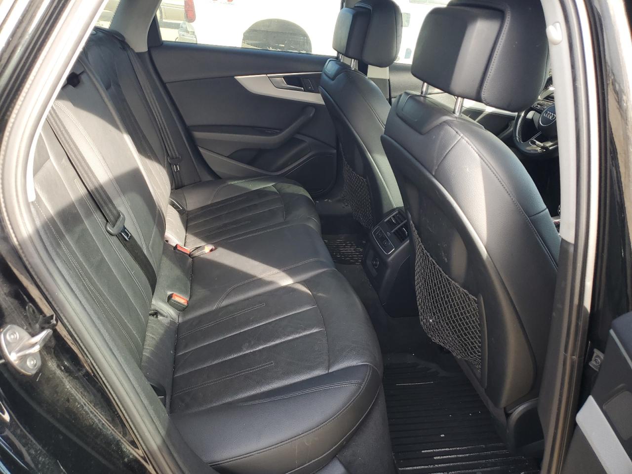 2017 Audi A4 Ultra Premium VIN: WAUKMAF49HN041462 Lot: 91193935