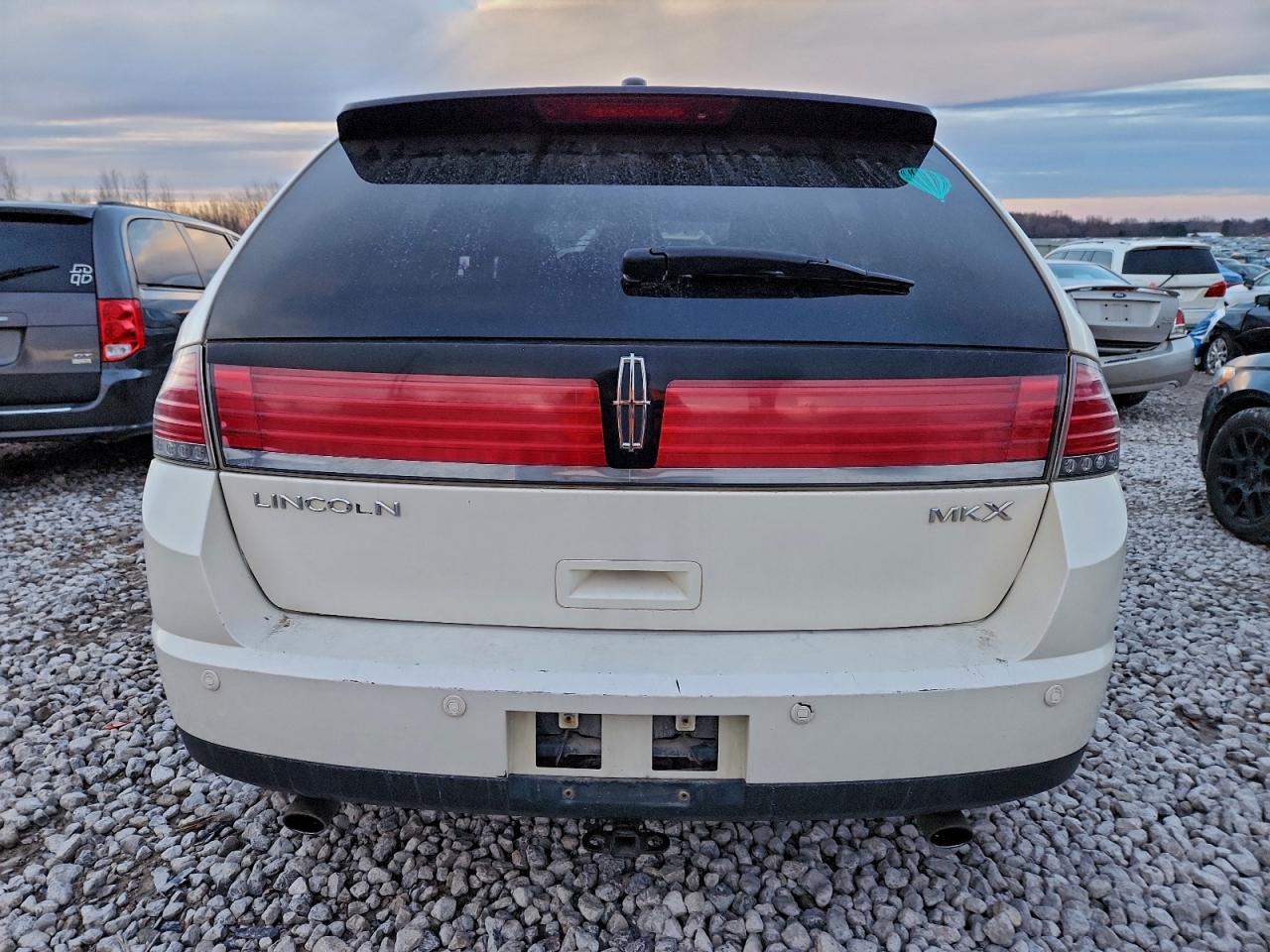 2008 Lincoln Mkx VIN: 2LMDU68C58BJ19020 Lot: 92342445