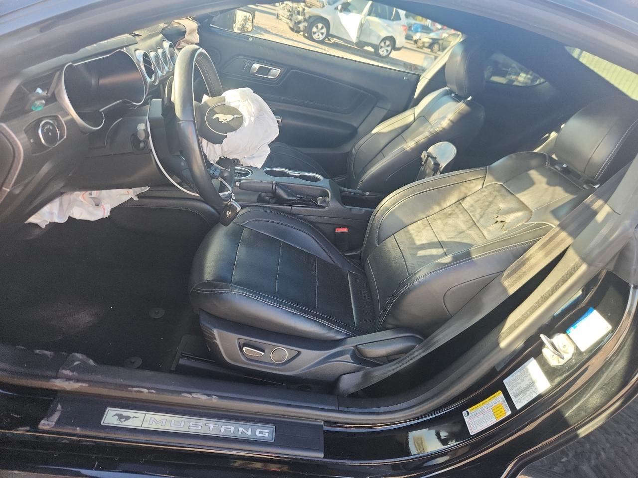 2018 Ford Mustang VIN: 1FA6P8TH2J5109236 Lot: 92569585