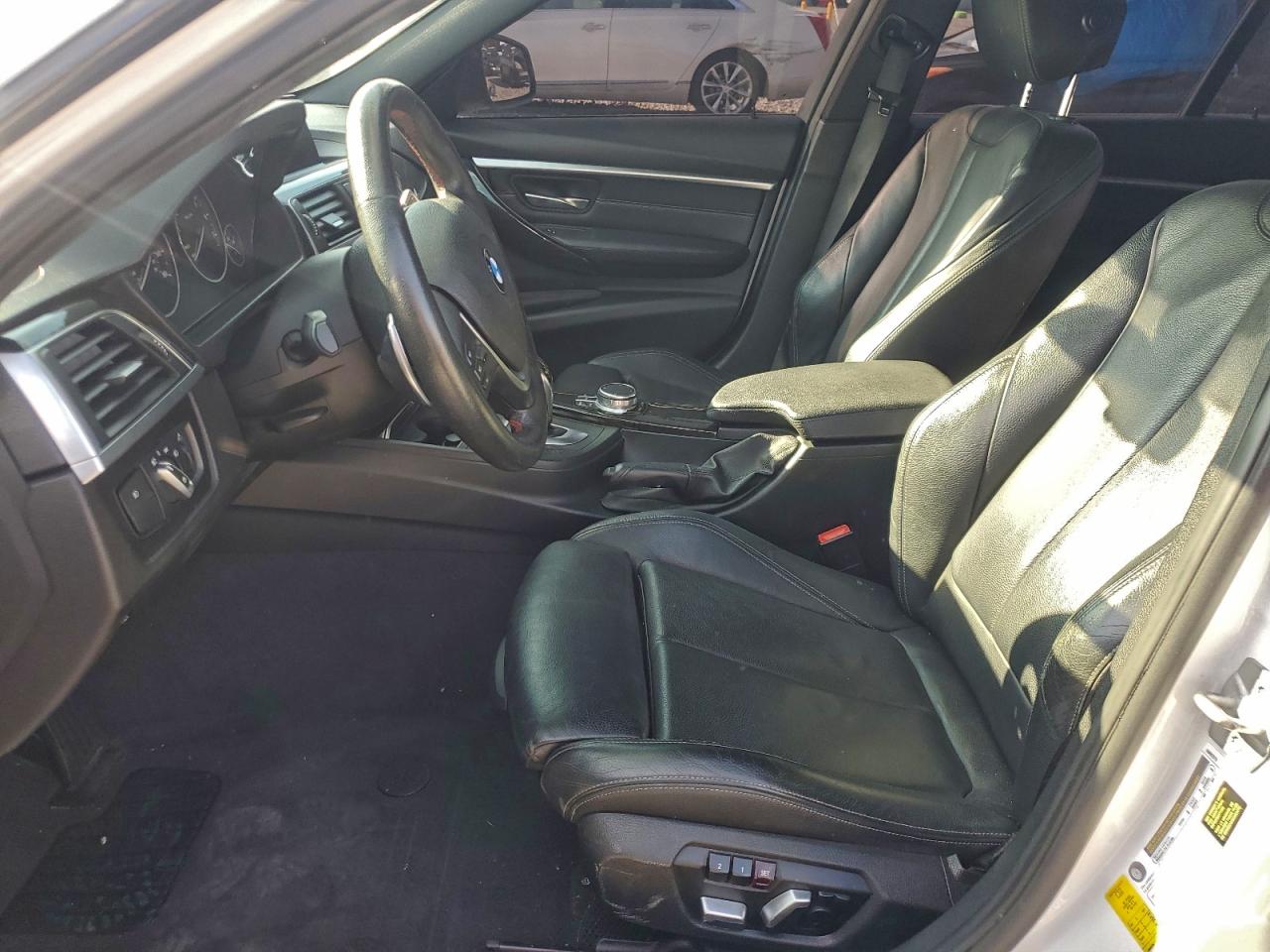 Фото: WBA8B9G52JNU96391