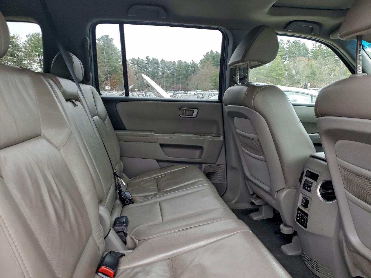 2010 Honda Pilot Exl VIN: 5FNYF4H62AB037135 Lot: 94424265