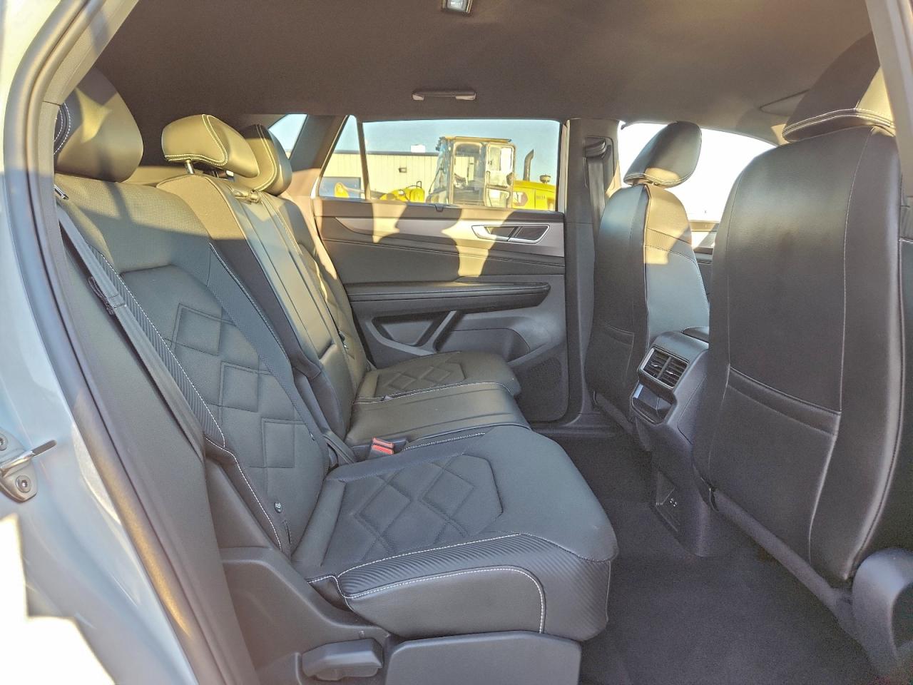 2024 Volkswagen Atlas Cross Sport Se VIN: 1V2WE2CA4RC232607 Lot: 94059345