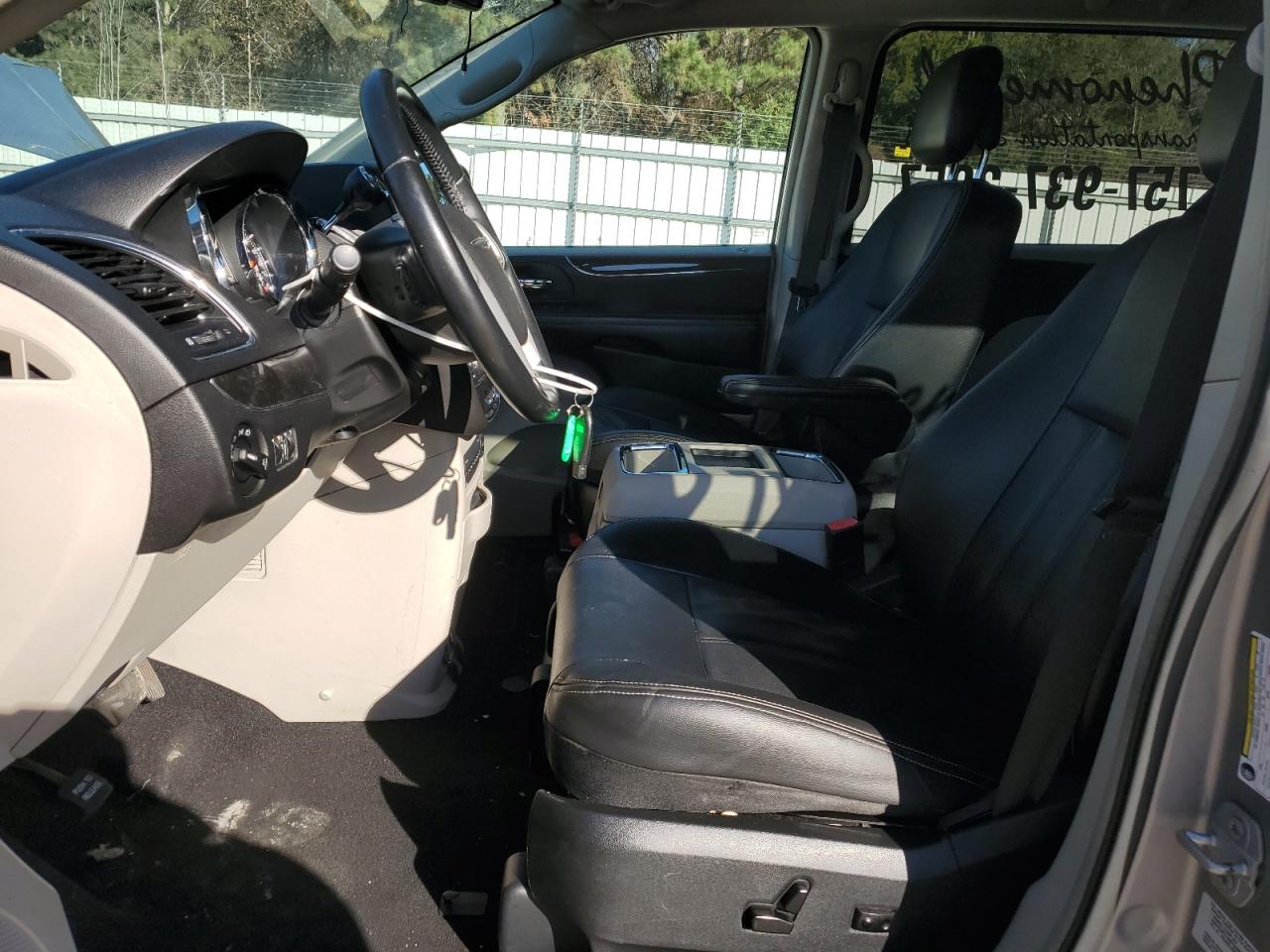 2015 Chrysler Town & Country Touring VIN: 2C4RC1BG3FR608639 Lot: 93205255