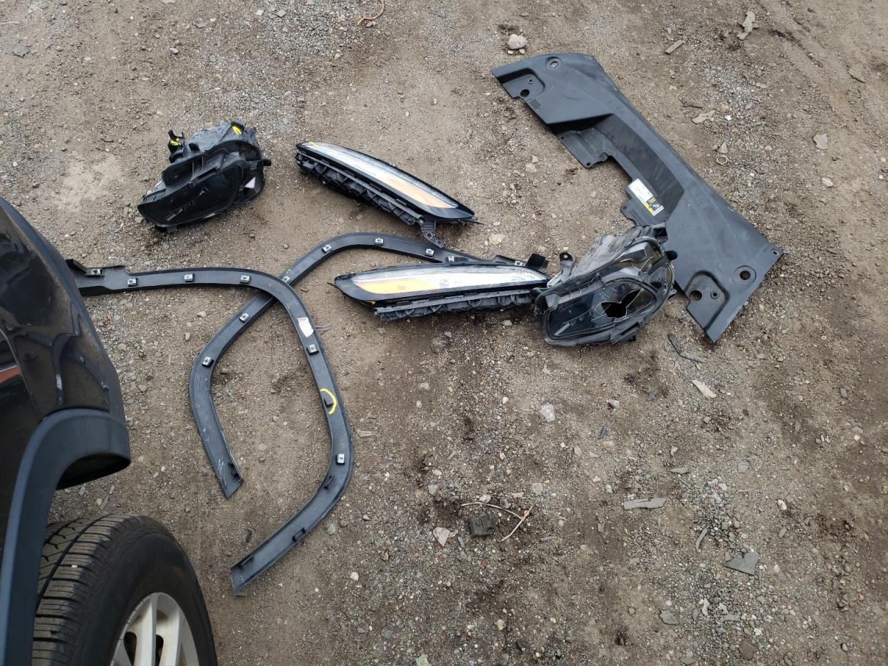 2017 Jeep Cherokee Latitude VIN: 1C4PJMCB6HW660228 Lot: 92260205