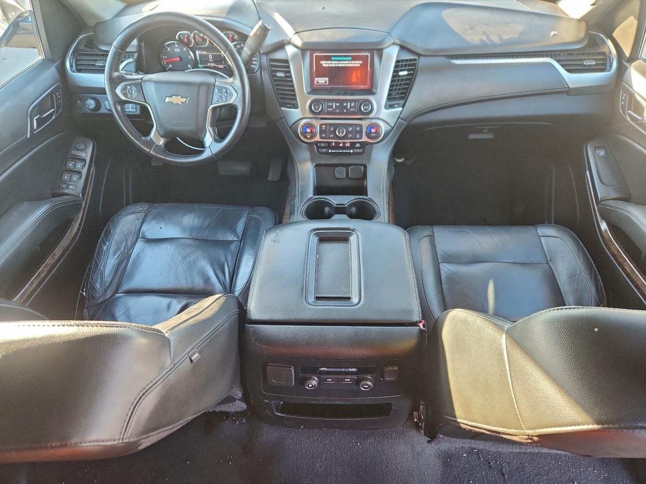 2019 Chevrolet Suburban K1500 Ls VIN: 1GNSKGKC1KR235032 Lot: 94445405