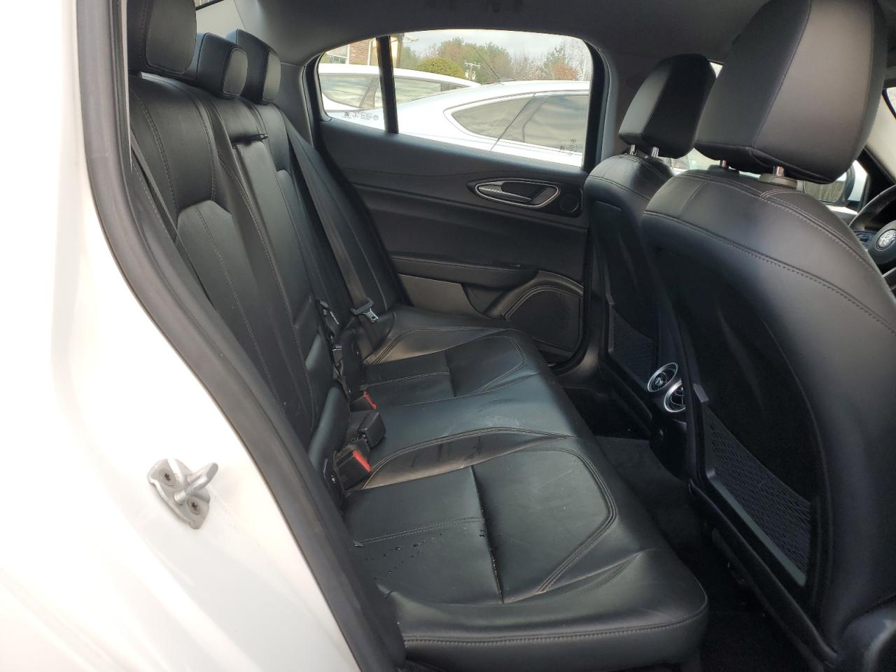 2017 Alfa Romeo Giulia Q4 VIN: ZARFAEDN6H7553514 Lot: 93527425