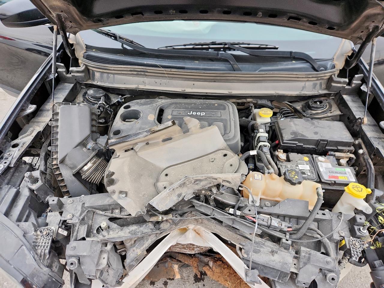 2019 Jeep Cherokee Latitude Plus VIN: 1C4PJLLN8KD119477 Lot: 93457405