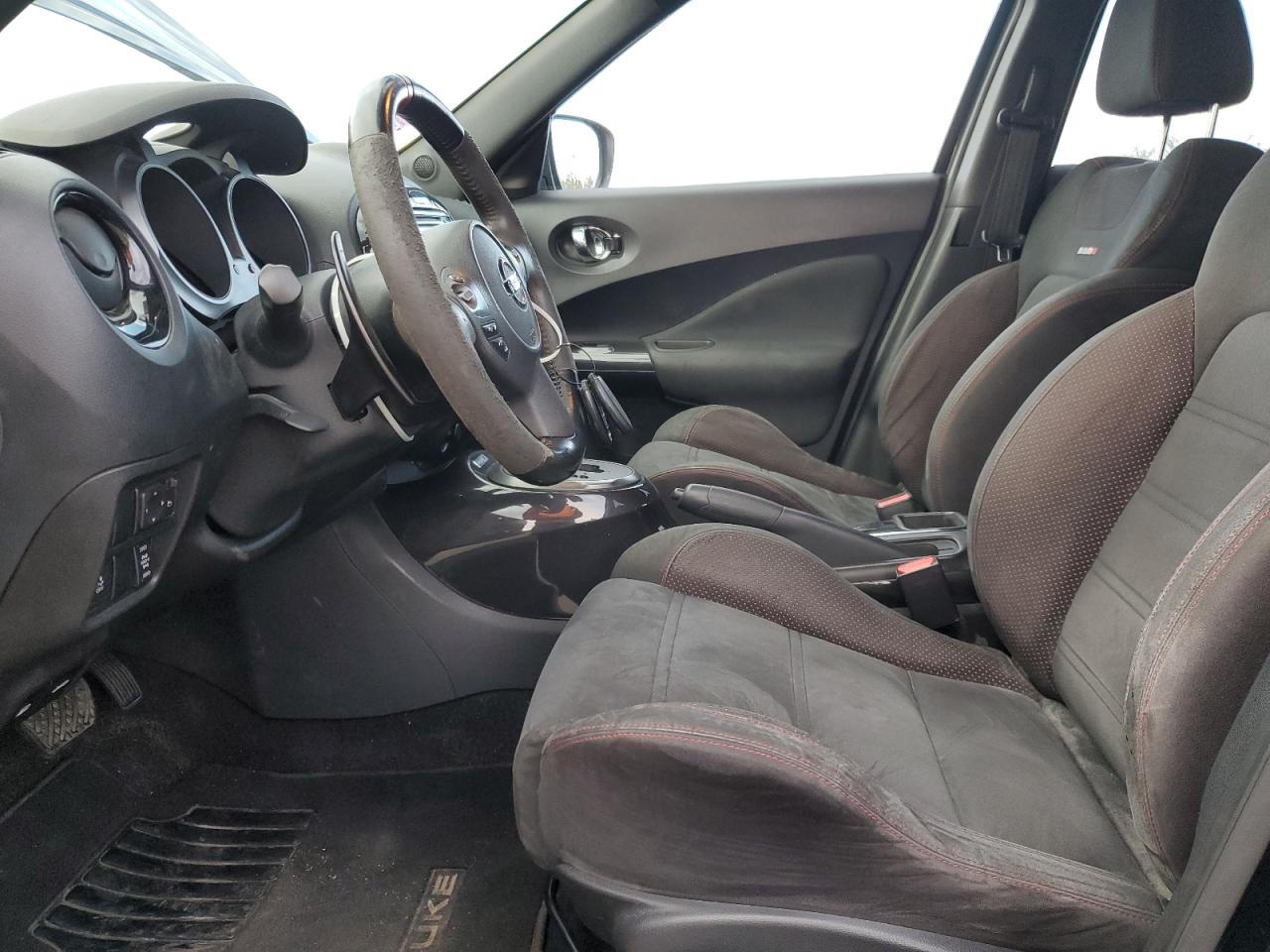 2015 Nissan Juke S VIN: JN8AF5MV3FT560757 Lot: 93705845