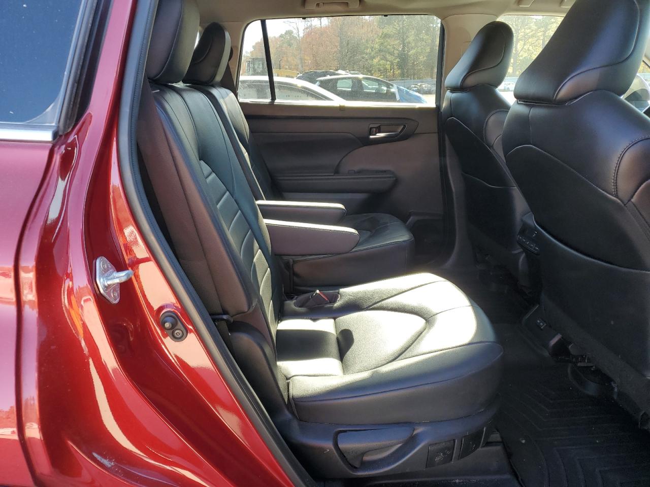 2022 Toyota Highlander Xle VIN: 5TDGZRBH3NS567416 Lot: 92380435