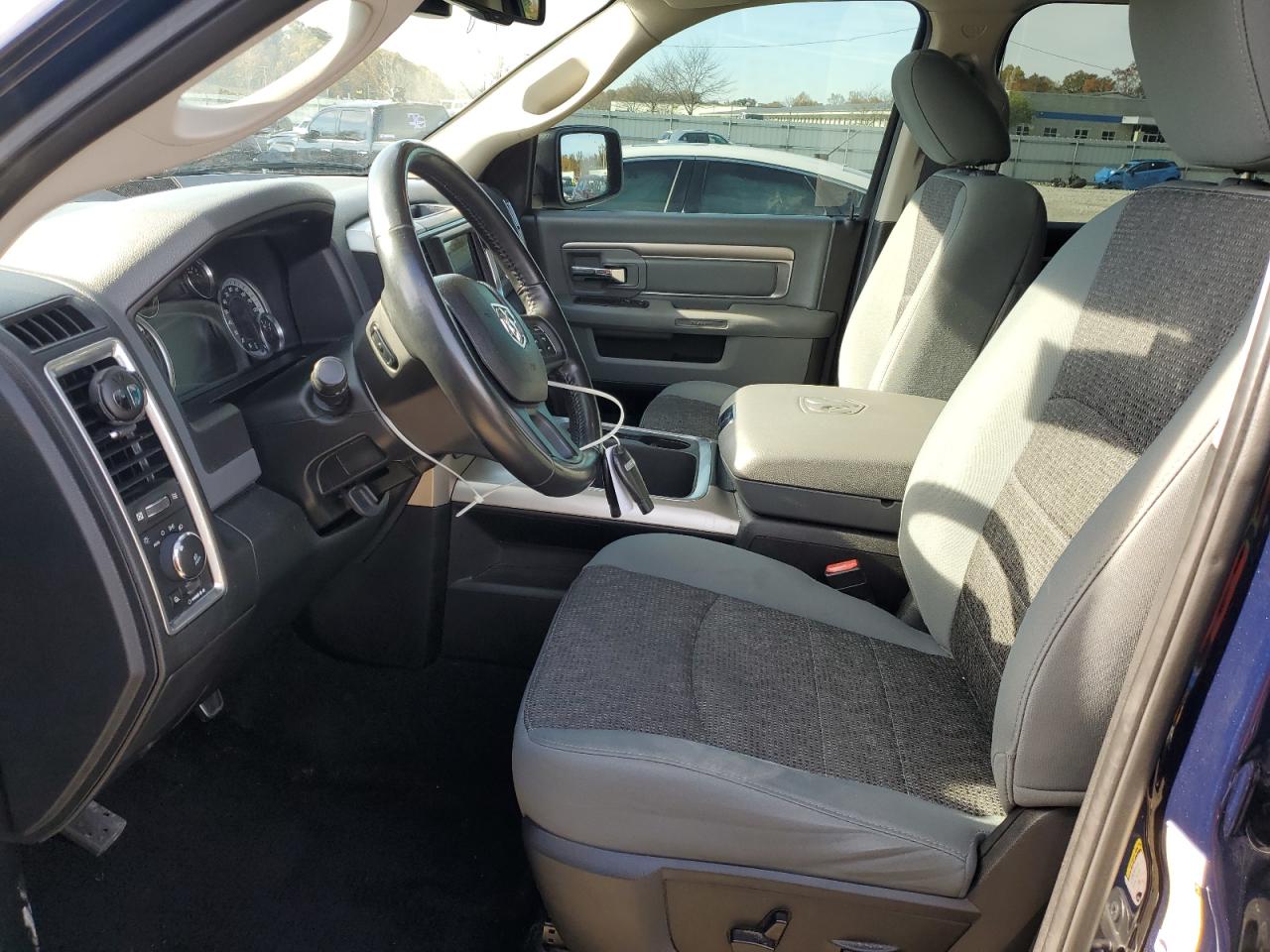 2018 Ram 1500 Slt VIN: 3C6RR7LG2JG251184 Lot: 90906105